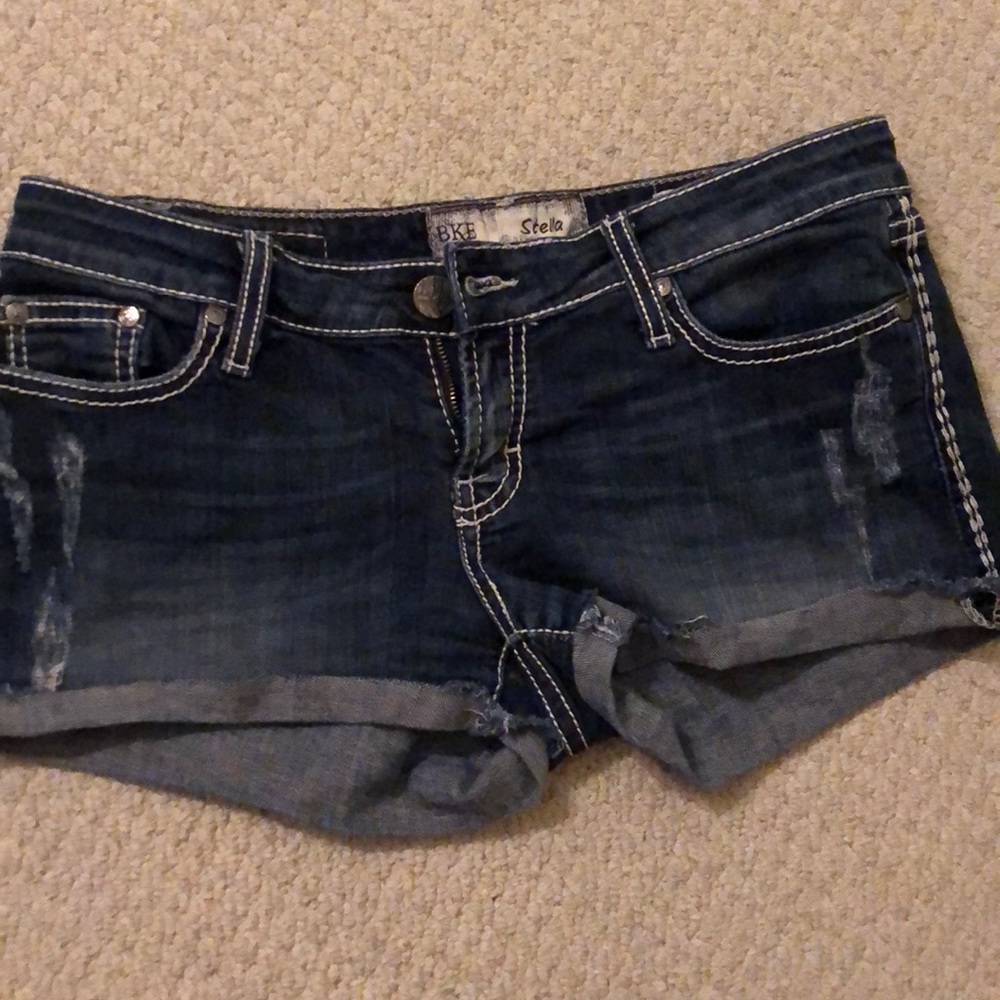 BKE size 28 shorts